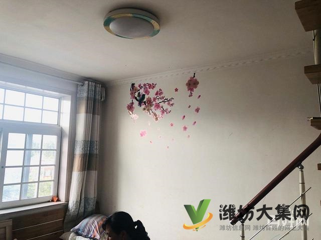 天熙苑  40萬！三室精裝 mai一層song一層