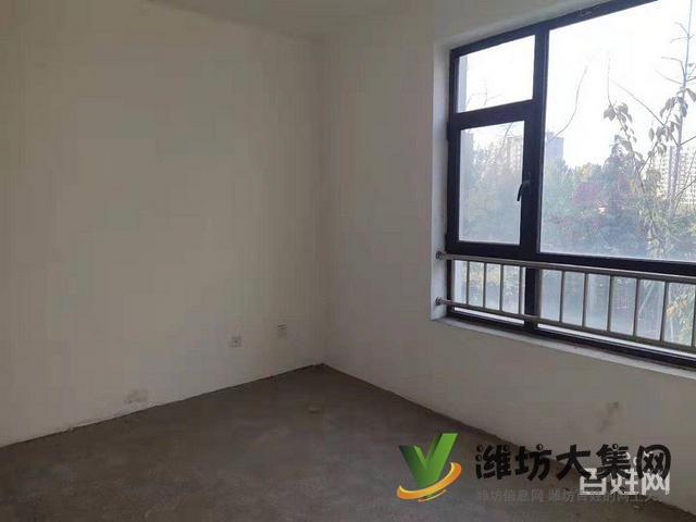 青云郡三室兩廳好房，毛培房給你更大的裝修空間，