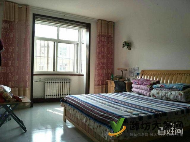 城區(qū)中央多層 一小學(xué) 區(qū)房 帶南向車庫 精裝無稅