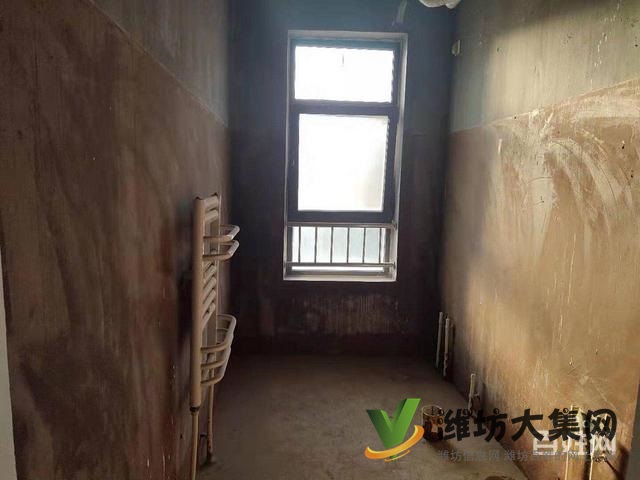 青云郡三室兩廳好房，毛培房給你更大的裝修空間，